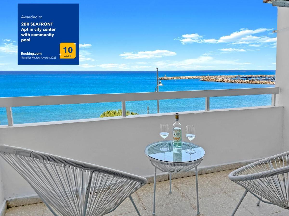 2br Seafront In Center With Community Pool Appartement